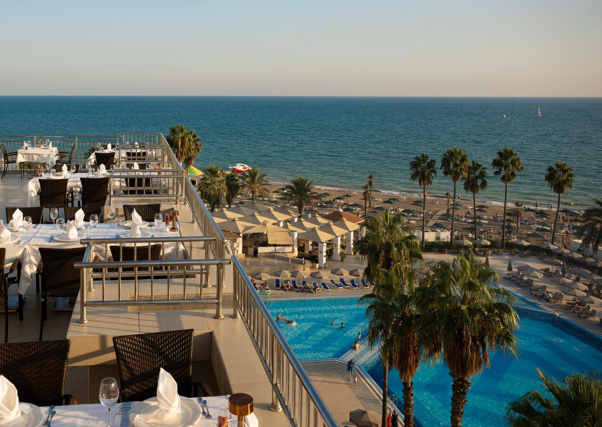 Adora Hotel & Resort Белек Екстериор снимка