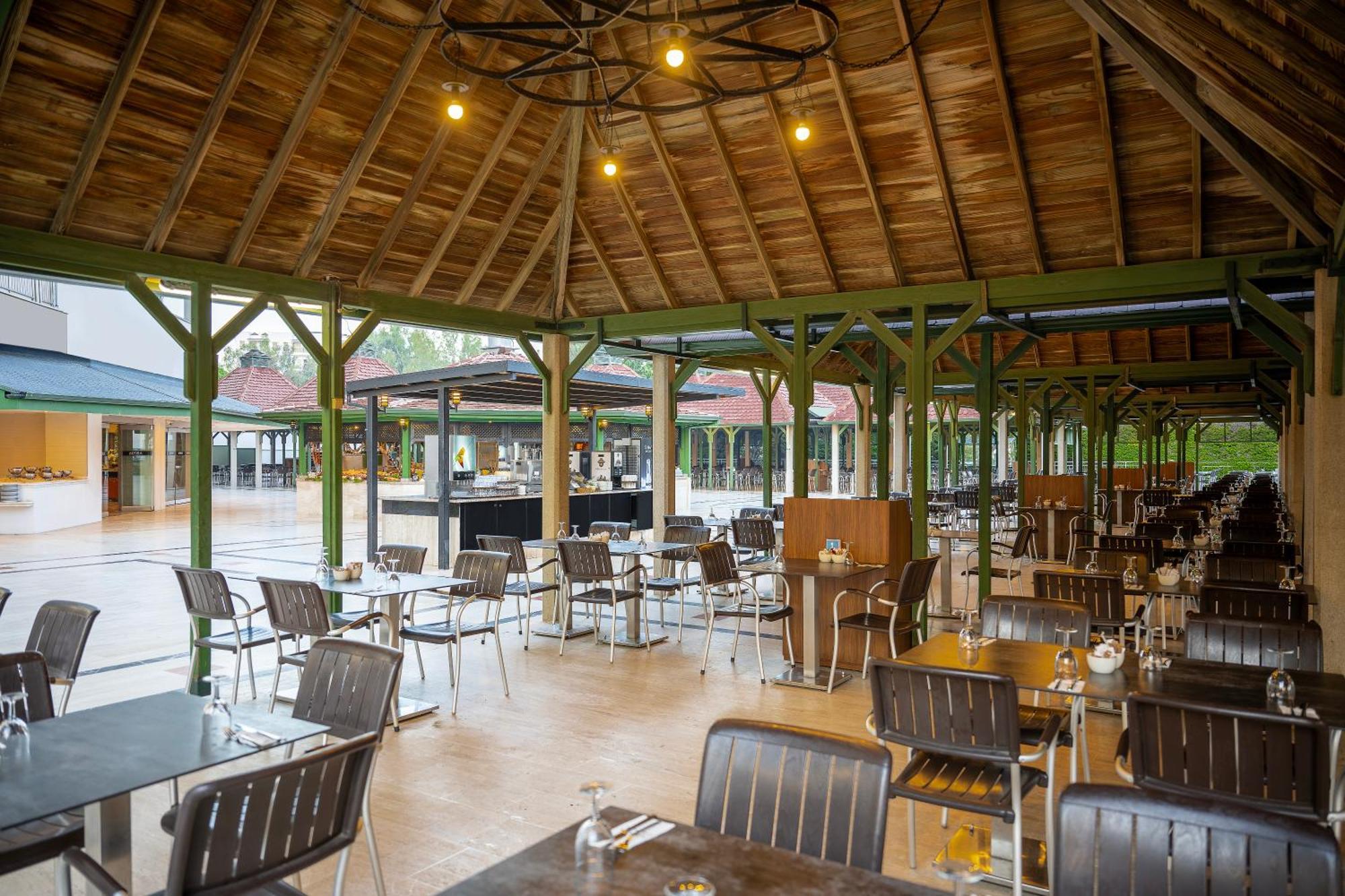 Adora Hotel & Resort Белек Екстериор снимка