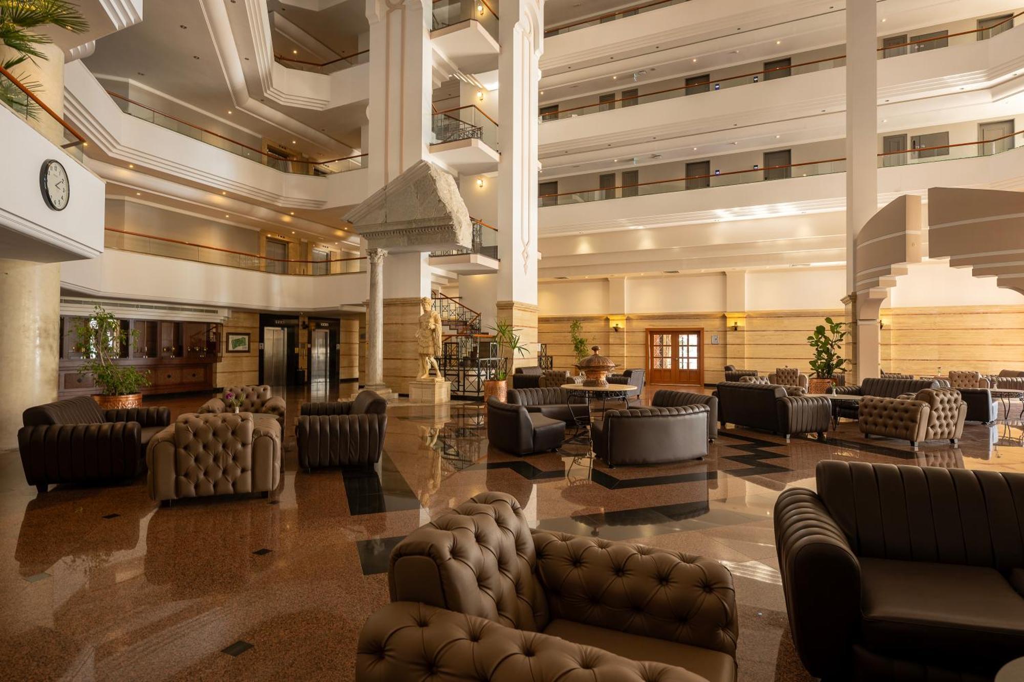 Adora Hotel & Resort Белек Екстериор снимка
