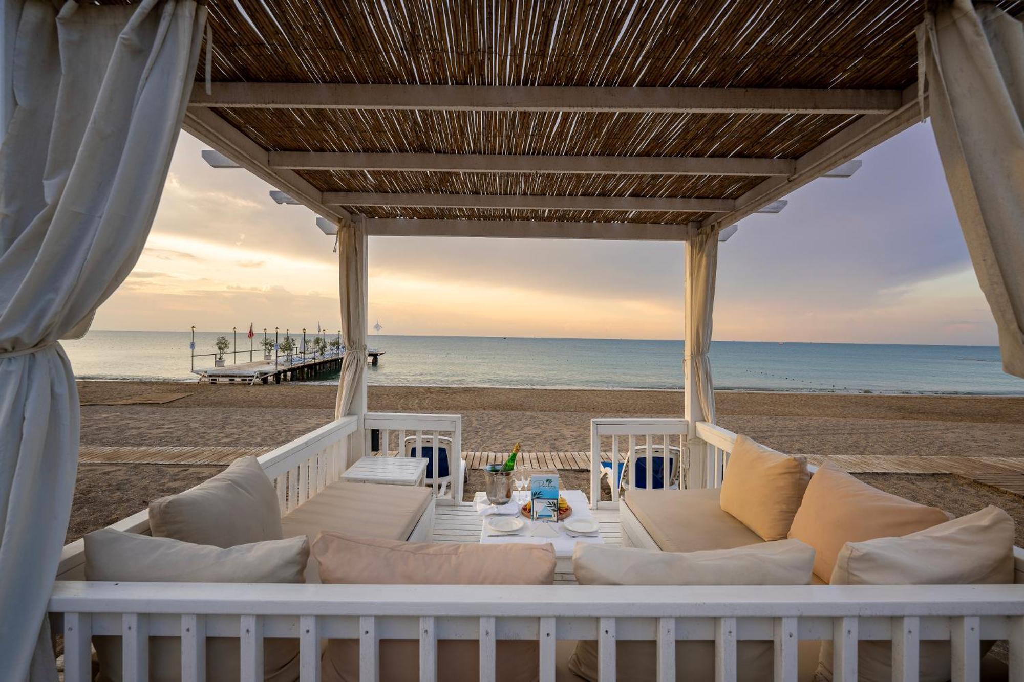 Adora Hotel & Resort Белек Екстериор снимка